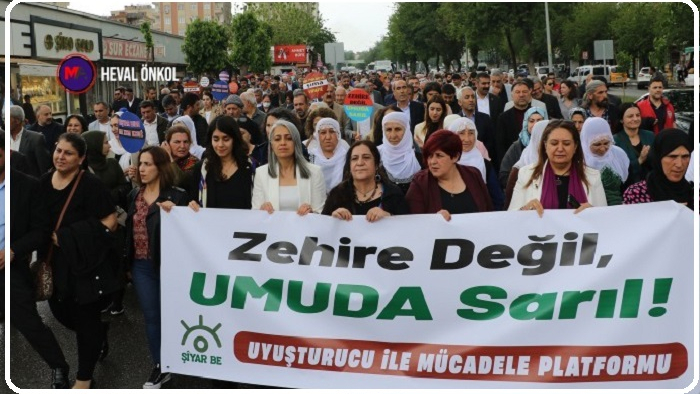 Kadınlar uyuşturucuya karşı mücadelede kararlı